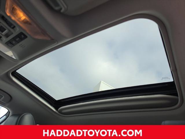 Certified 2020 Toyota RAV4 XLE Premium AWD/4WD image 18