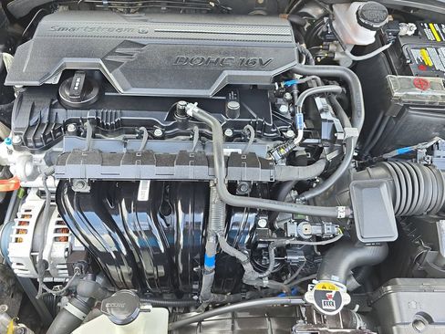 Used 2023 Hyundai Elantra SEL w/ Convenience Package image 28