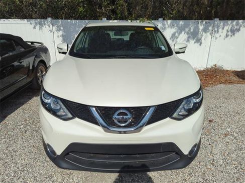 Certified 2017 Nissan Rogue Sport SL image 5