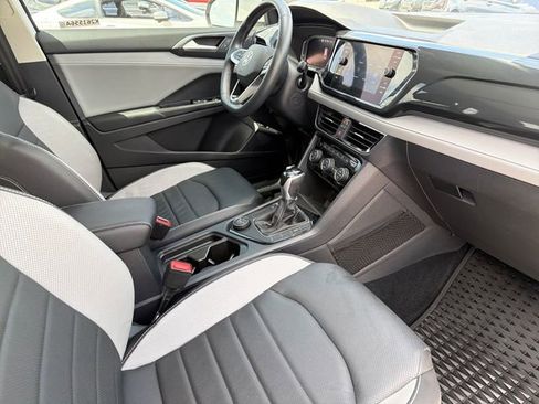 Used 2022 Volkswagen Taos SEL AWD/4WD image 24