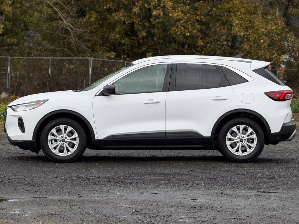 Used 2023 Ford Escape Active FWD image 4