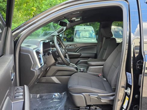 Used 2024 GMC Canyon Elevation w/ Trailering Package AWD/4WD image 11