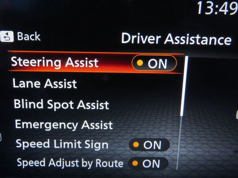 Used 2023 Nissan Pathfinder Platinum image 14