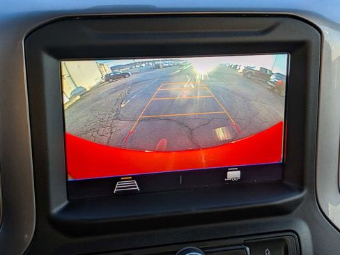 Used 2021 Chevrolet Silverado 1500 Custom AWD/4WD image 29