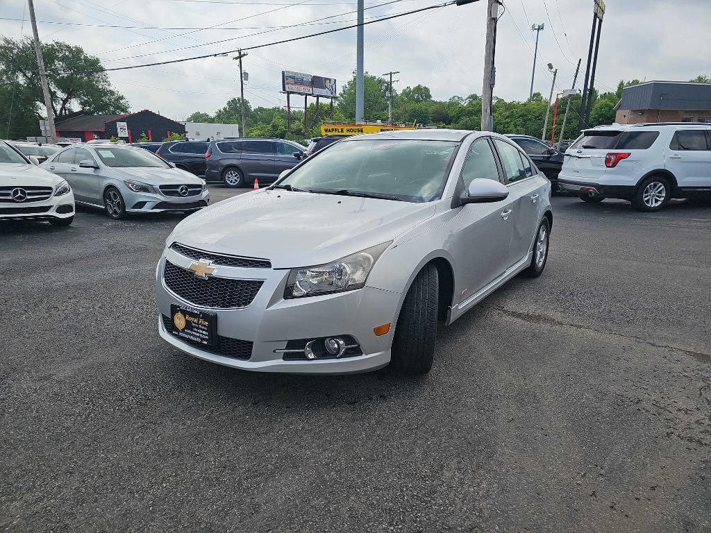 Used 2013 Chevrolet Cruze LT w/ RS Package FWD image 7
