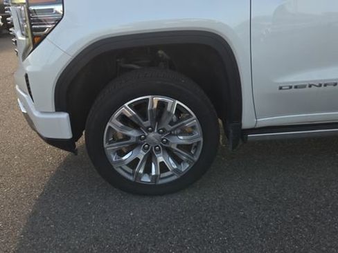 Used 2024 GMC Sierra 1500 Denali w/ Technology Package image 19