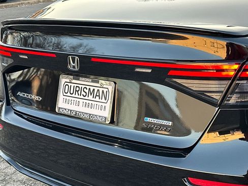 Used 2025 Honda Accord Sport image 5