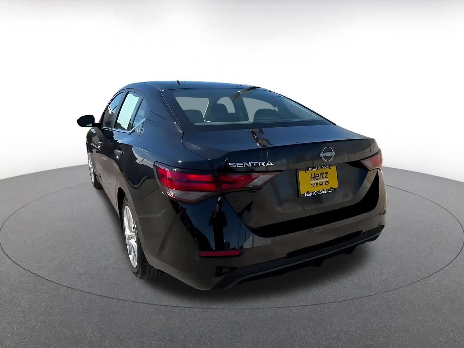 Used 2025 Nissan Sentra S FWD image 10