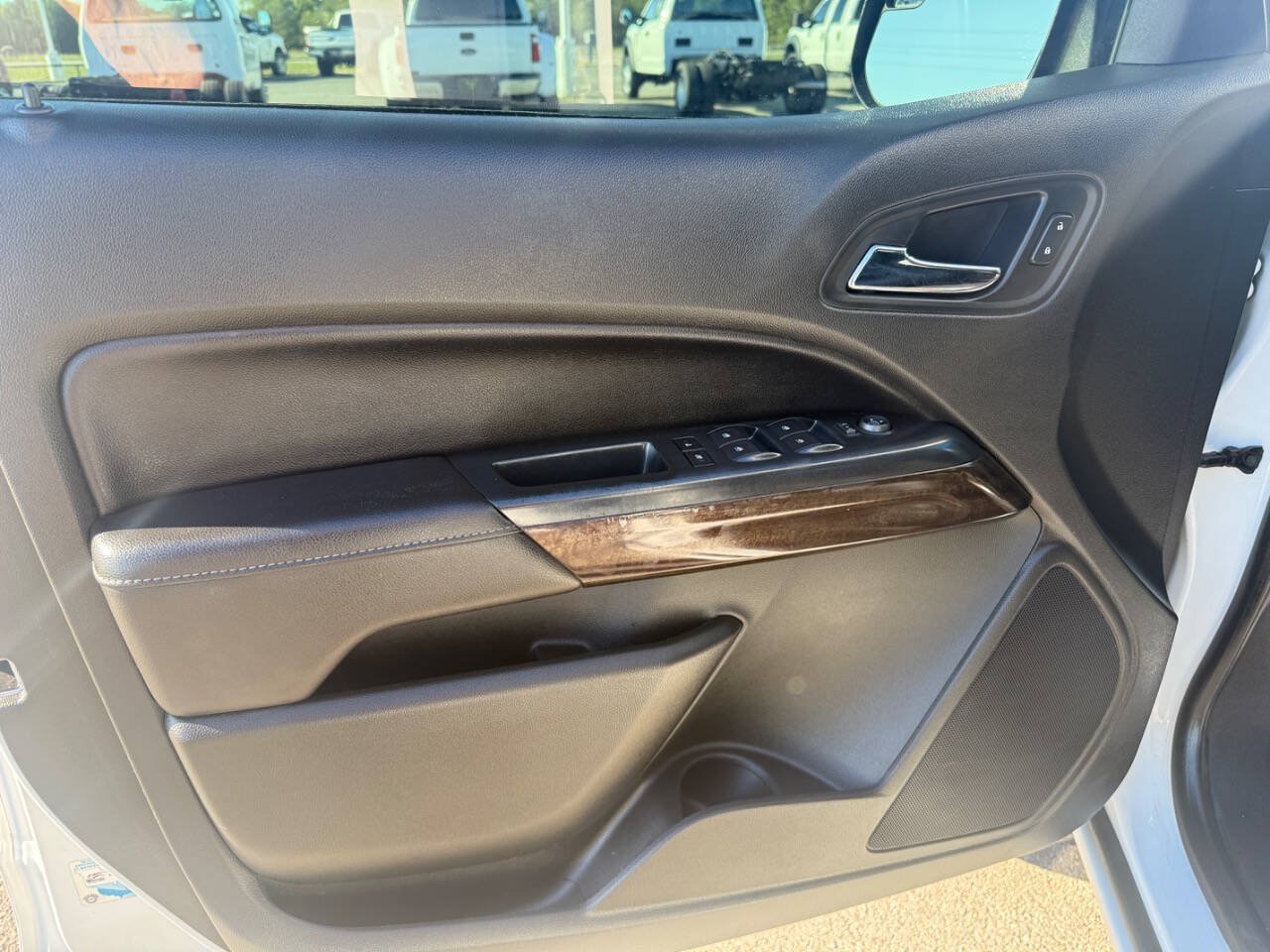 Used 2015 GMC Canyon SLT AWD/4WD image 18
