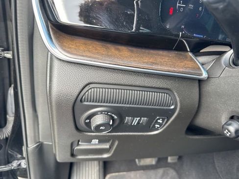 Used 2022 Jeep Grand Wagoneer Series I image 21