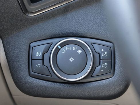 Used 2017 Ford Escape Titanium FWD image 20