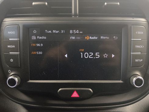 Used 2025 Kia Soul LX image 25