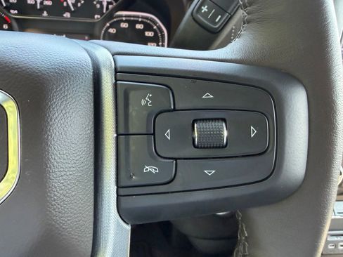 Used 2022 GMC Sierra 2500 SLE w/ SLE Convenience Package AWD/4WD image 15