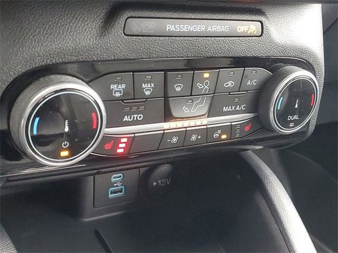 Used 2022 Ford Escape SEL image 28