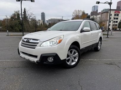 Used 2014 Subaru Outback 3.6R Limited w/ Moonroof Package