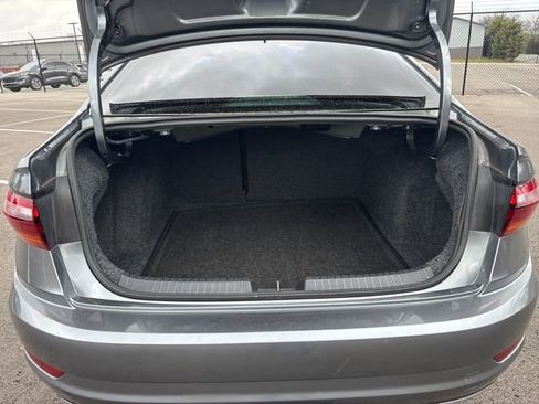 Used 2019 Volkswagen Jetta SEL image 11