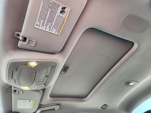 Used 2017 Ford Focus SEL image 24