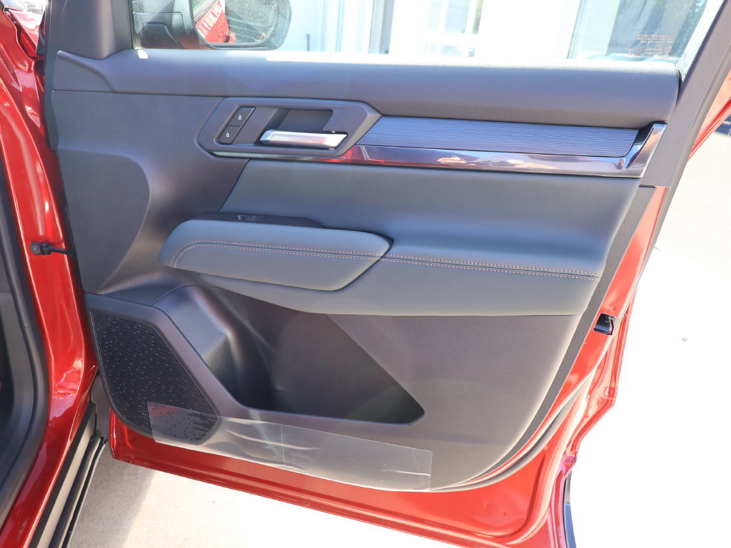 New 2027 GMC Terrain AT4 w/ Convenience Package III AWD/4WD image 33