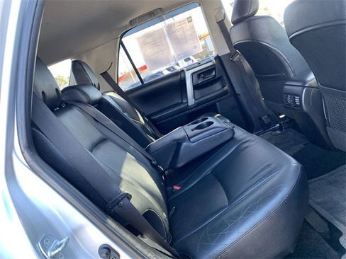 Used 2012 Toyota 4Runner SR5 image 11