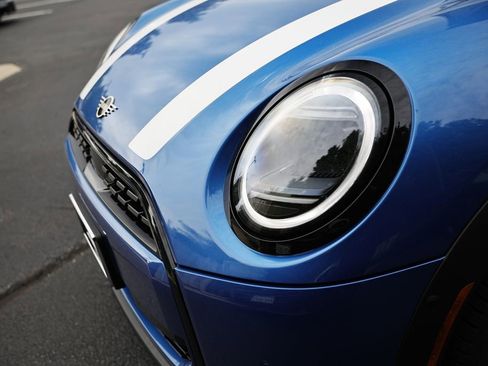 New 2026 MINI Cooper 2-Door Hardtop FWD image 12