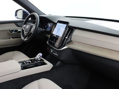 New 2026 Volvo XC90 B6 Plus w/ Protection Package Premier AWD/4WD image 27
