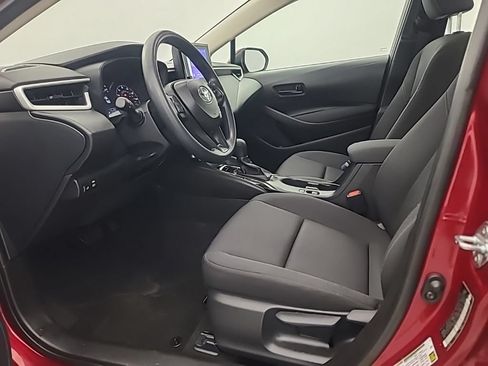 Used 2025 Toyota Corolla LE FWD image 27