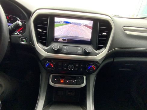 Used 2020 GMC Acadia SLT image 13