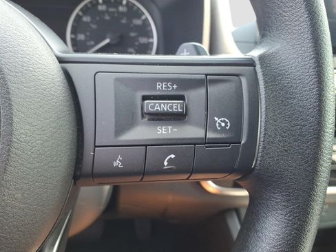 Used 2024 Nissan Rogue S AWD/4WD image 24