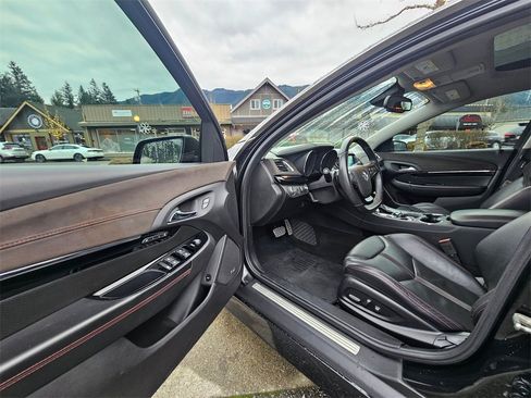 Used 2016 Chevrolet SS image 21