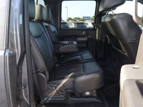 Used 2011 Ford F250 Lariat w/ Lariat Interior Pkg AWD/4WD image 25