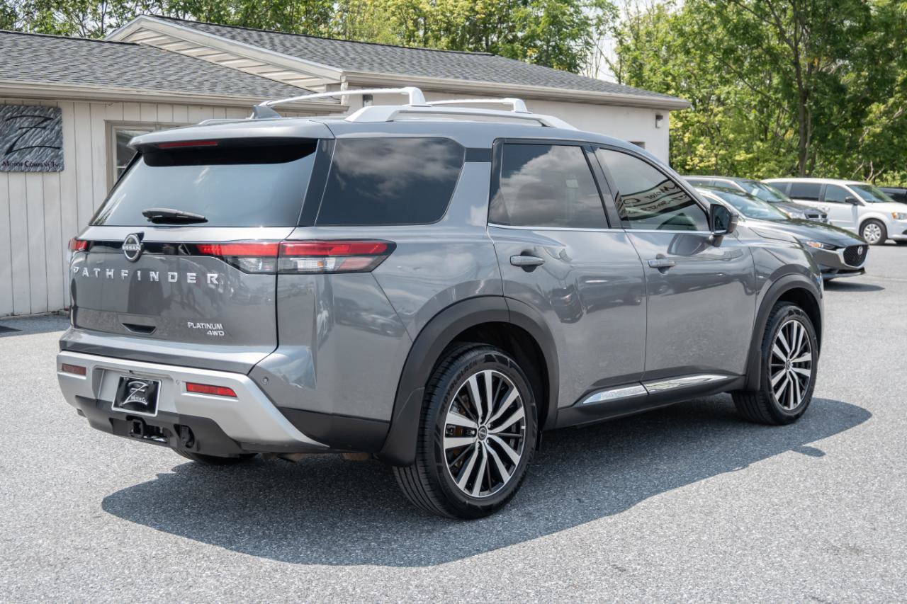 Used 2023 Nissan Pathfinder Platinum AWD/4WD image 11