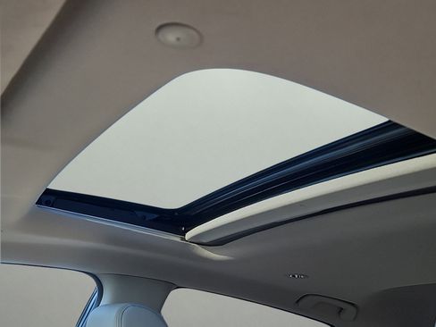 Used 2024 Honda HR-V EX-L image 8