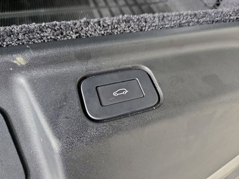 Used 2025 Land Rover Range Rover SE AWD/4WD image 31