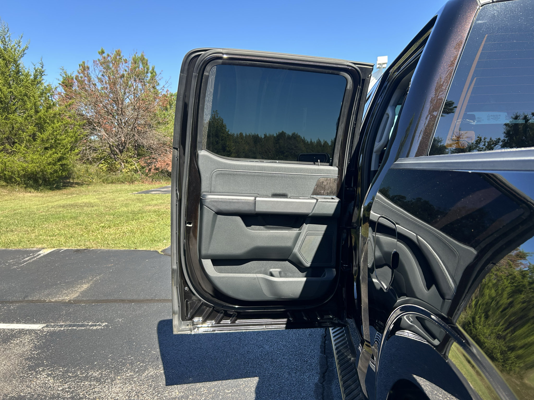 Used 2021 Ford F150 Lariat AWD/4WD image 18