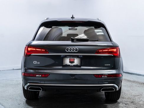 Used 2023 Audi Q5 2.0T Premium w/ Convenience Package image 6