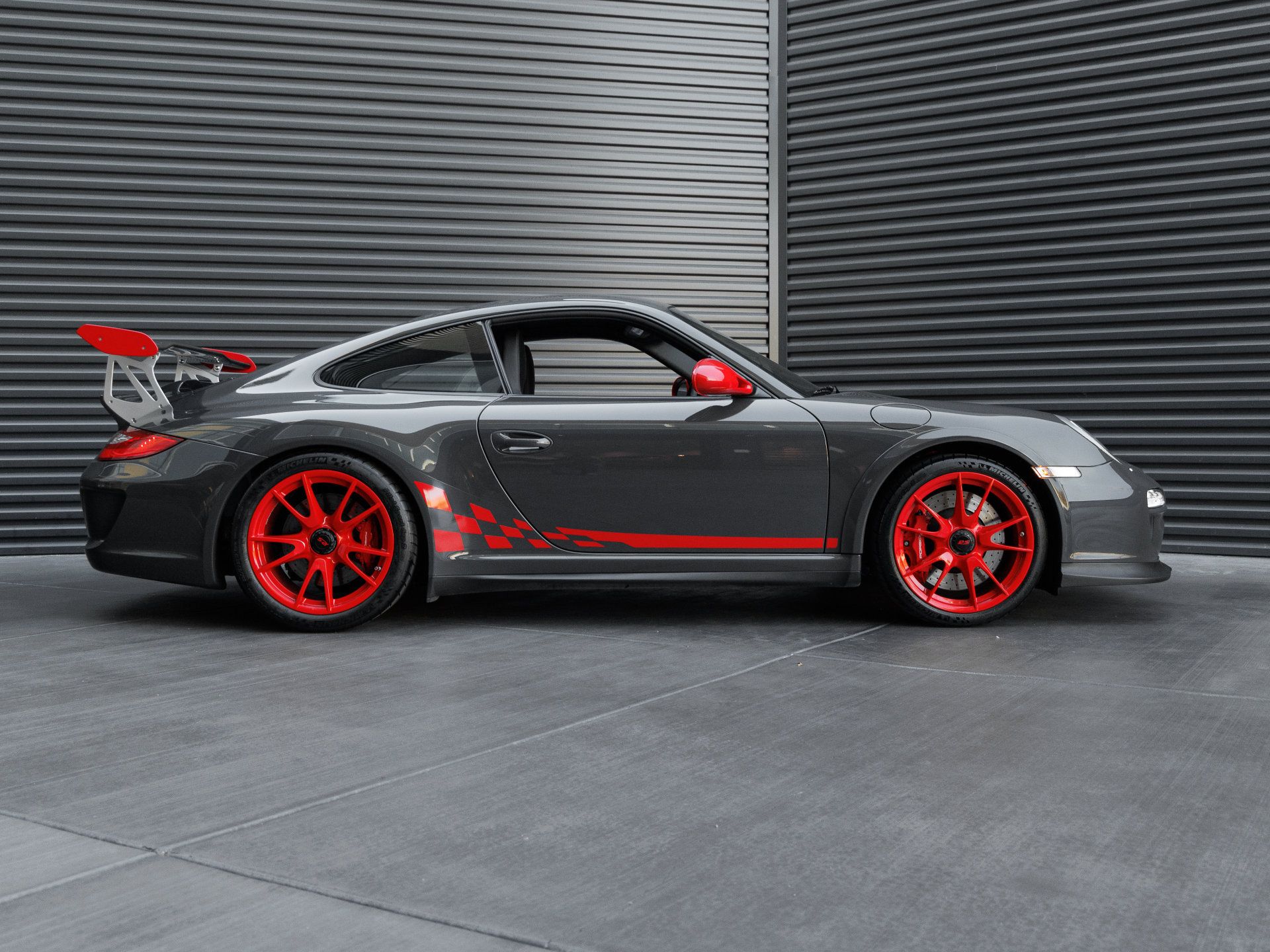 Used 2011 Porsche 911 GT3 RS RWD image 8