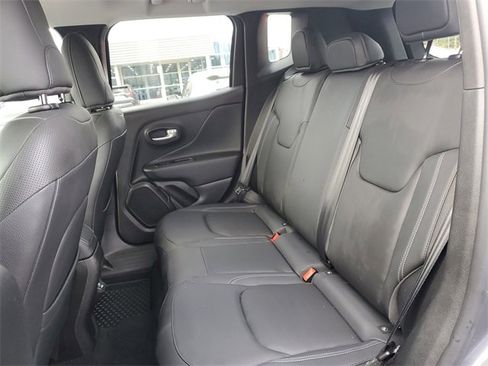 Used 2023 Jeep Renegade Limited image 22