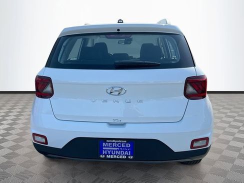 New 2025 Hyundai Venue SEL image 6