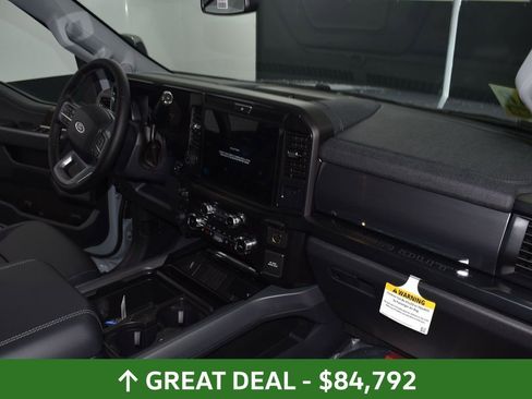 Used 2026 Ford F250 Lariat w/ Black Appearance Package AWD/4WD image 42