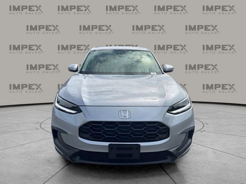 Used 2025 Honda HR-V LX image 8