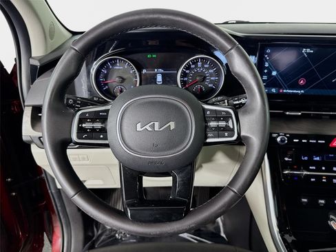 Certified 2024 Kia Carnival EX FWD image 12