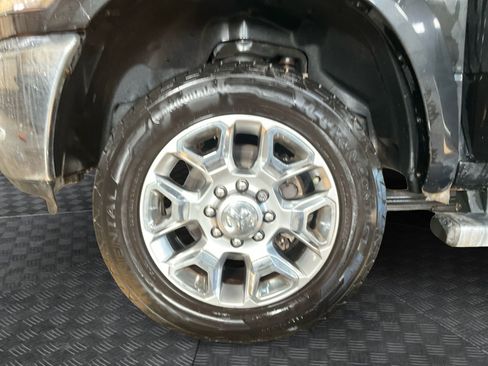 Used 2016 RAM 2500 Limited image 14