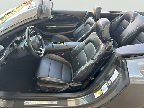 Used 2025 Ford Mustang Premium RWD image 16