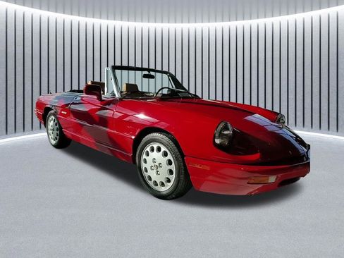 Used 1991 Alfa Romeo Spider Veloce RWD image 2