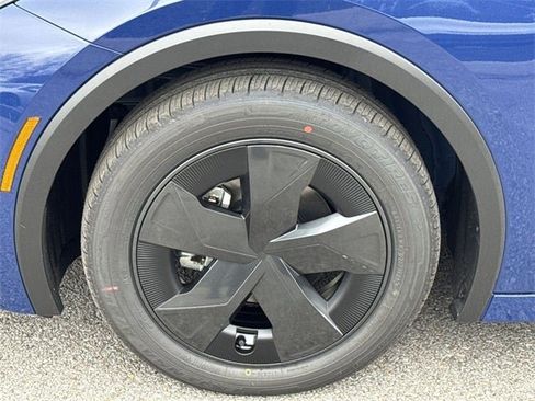 New 2026 Toyota Prius LE image 20