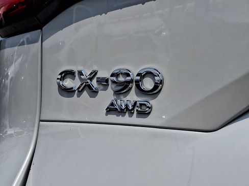 Used 2025 MAZDA CX-90 3.3 Turbo w/ Preferred Package AWD/4WD image 33