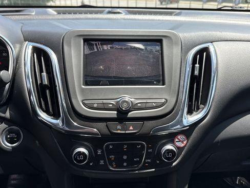 Used 2024 Chevrolet Equinox LT AWD/4WD image 25