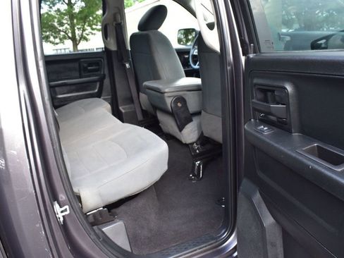 Used 2018 RAM 1500 Express image 22