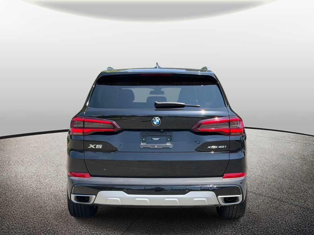 Used 2023 BMW X5 xDrive40i w/ Premium Package AWD/4WD image 3