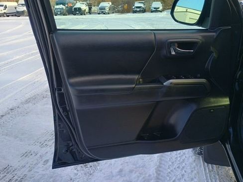 Used 2022 Toyota Tacoma Limited w/ Nightshade Package image 22